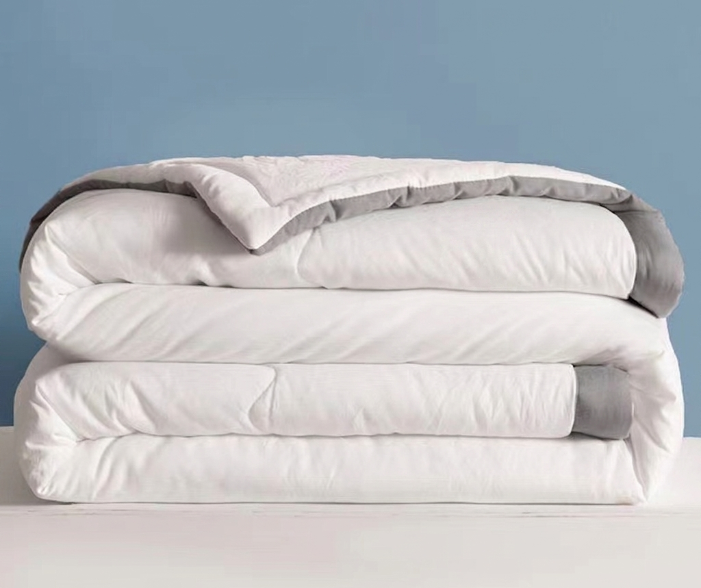 YOVARA Cooling Blanket – Lightweight Summer Cooling Blanket for Hot Sleepers & Night Sweats