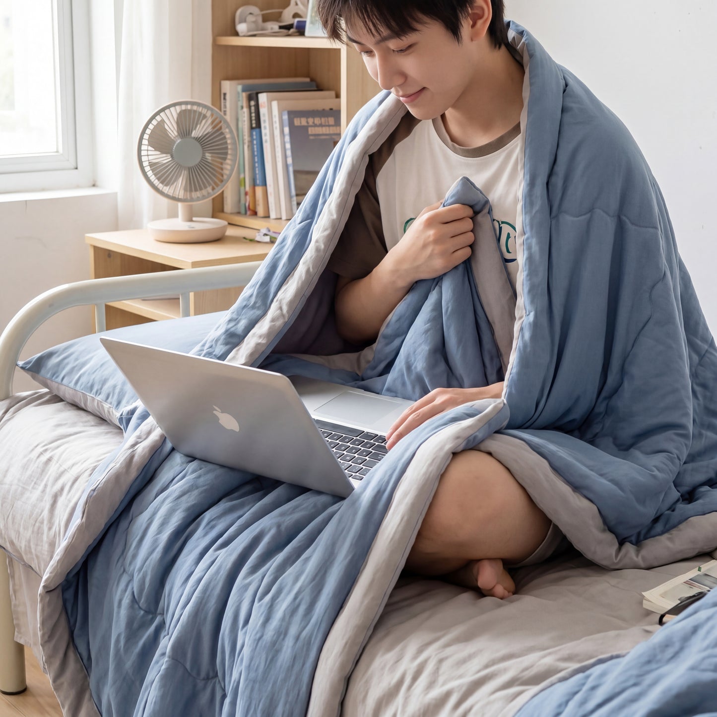 YOVARA Cooling Blanket – Lightweight Summer Cooling Blanket for Hot Sleepers & Night Sweats